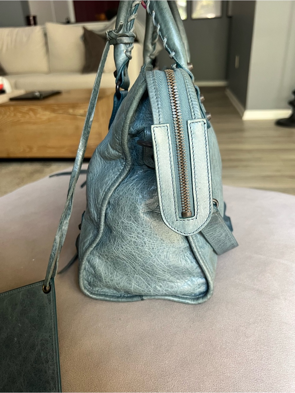 Balenciaga Classic Leather City Bag - Picture 4 of 16